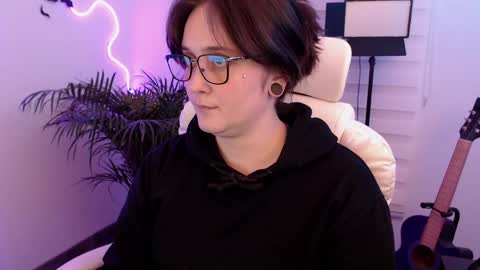 Snapshot of fallenag__ chatting on May 20, 5:02 am OF fallenag 1 online show from May 20, 5:02 am