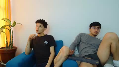 Snapshot of fallgays chatting on July 22, 5:05 pm FallGays online show from July 22, 5:05 pm