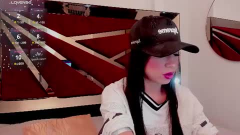 Snapshot of faloonroussel chatting on June 25, 1:16 am Faloon online show from June 25, 1:16 am