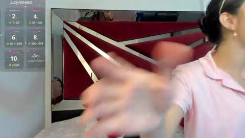 Snapshot of faloonroussel chatting on July 6, 6:10 pm Faloon online show from July 6, 6:10 pm