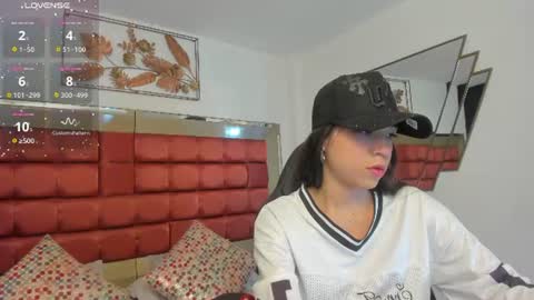 Snapshot of faloonroussel chatting on July 17, 6:35 pm Faloon online show from July 17, 6:35 pm