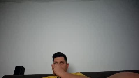 YoungChris online show from March 4, 11:00 pm