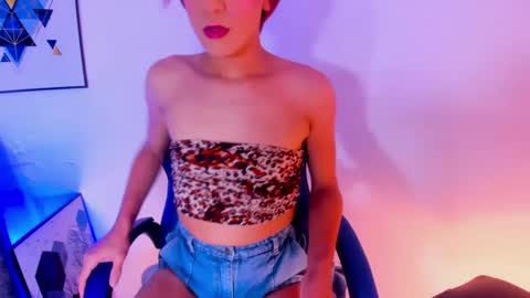 Snapshot of fanasy_andreadollx chatting on February 19, 1:40 am Andrea online show from February 19, 1:40 am