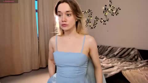 fancyamelia online show from February 27, 6:13 am