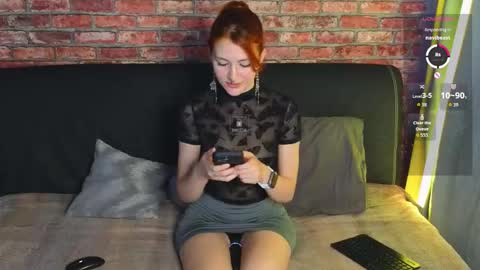 fancymeee online show from September 14, 2:49 pm