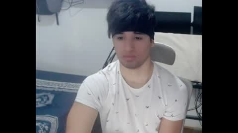 fane7 online show from June 25, 1:38 am