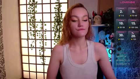 Snapshot of fane_stain chatting on December 6, 7:10 am Merida but you can call me Ida online show from December 6, 7:10 am