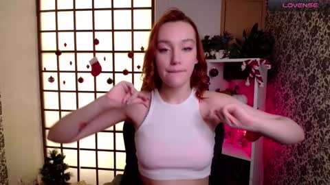 Snapshot of fane_stain chatting on December 28, 7:00 am Merida but you can call me Ida online show from December 28, 7:00 am