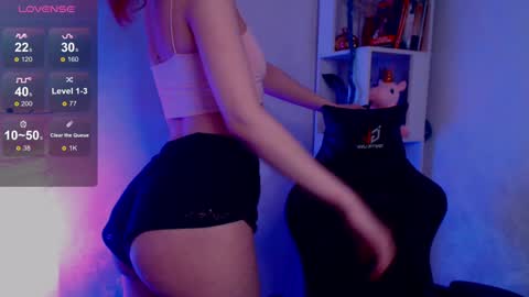 Snapshot of fane_stain chatting on February 6, 1:05 am Merida but you can call me Ida online show from February 6, 1:05 am