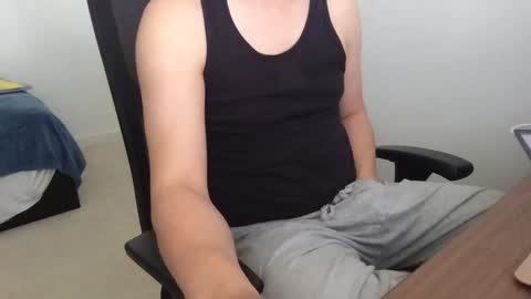 Snapshot of fantasticbake1 chatting on November 11, 1:16 am fantasticbake1 online show from November 11, 1:16 am