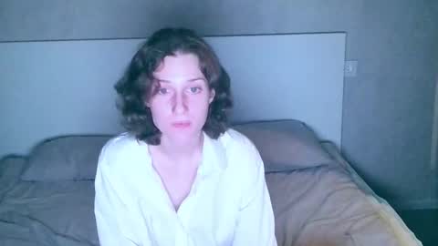 Kira online show from October 19, 12:00 am