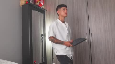 Snapshot of farid_jake_ chatting on May 21, 7:10 pm farid_jake_ online show from May 21, 7:10 pm