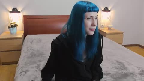 Kate online show from March 18, 4:32 pm