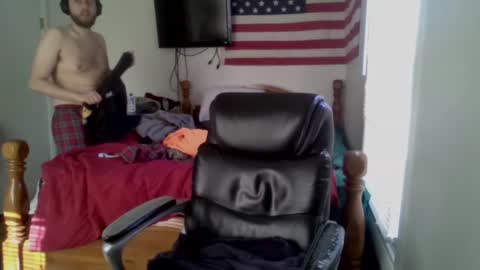 Snapshot of farmboy2398 chatting on March 7, 6:11 pm farmboy2398 online show from March 7, 6:11 pm