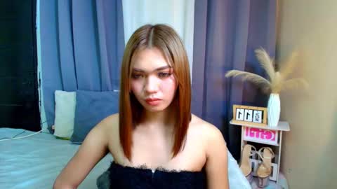 Snapshot of farrah_marie chatting on November 11, 9:09 am Farrah Zarake online show from November 11, 9:09 am