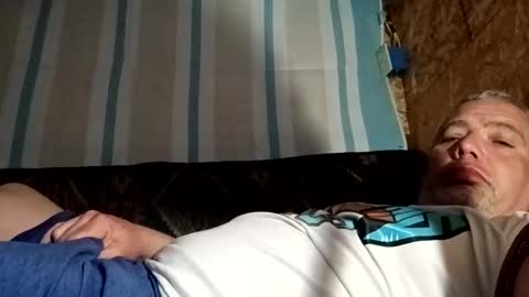 Snapshot of farrisshane1985 chatting on February 19, 8:21 am farrisshane1985 online show from February 19, 8:21 am