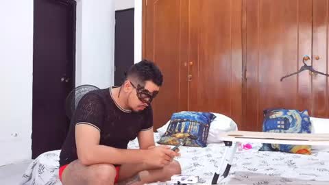 faryzuir online show from June 20, 6:33 pm