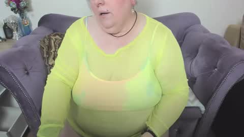 fashiona online show from February 14, 12:02 pm