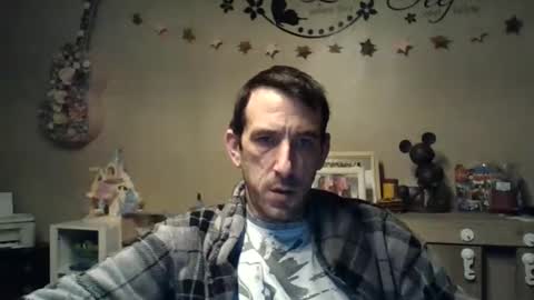 Snapshot of fasterlife chatting on February 8, 4:27 am Fastlife online show from February 8, 4:27 am