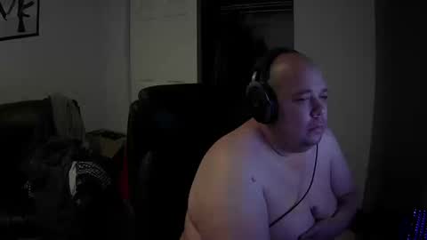 fat_naked_loner online show from March 15, 4:29 am