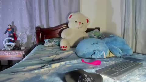 Snapshot of fatass_420 chatting on January 4, 11:17 pm Johan online show from January 4, 11:17 pm