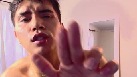 Snapshot of fatass_420 chatting on October 18, 6:41 pm Johan online show from October 18, 6:41 pm