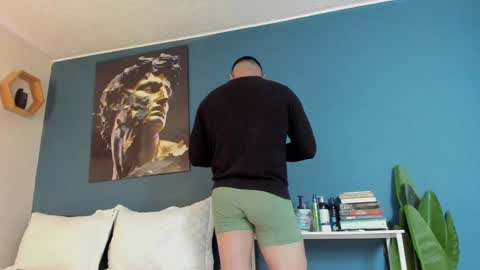 Snapshot of fatdick_1 chatting on December 14, 8:40 pm M A T T E O online show from December 14, 8:40 pm