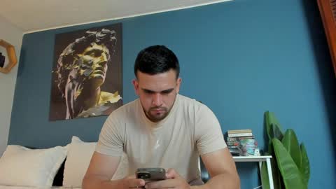 Snapshot of fatdick_1 chatting on December 18, 11:19 pm M A T T E O online show from December 18, 11:19 pm