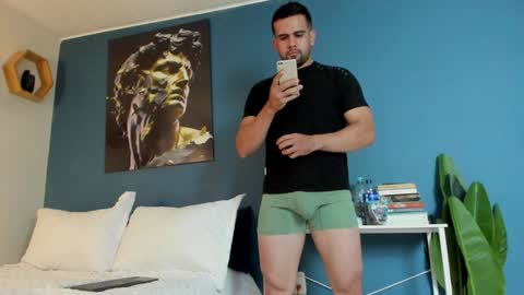 Snapshot of fatdick_1 chatting on December 21, 8:21 pm M A T T E O online show from December 21, 8:21 pm