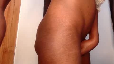 Snapshot of fatpussy_ebony_girl chatting on February 8, 8:18 am lexie online show from February 8, 8:18 am