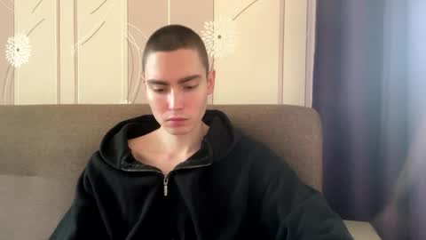 Snapshot of faustfrost chatting on May 16, 11:20 am Faust online show from May 16, 11:20 am