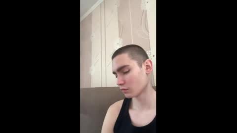 Snapshot of faustfrost chatting on May 18, 11:16 am Faust online show from May 18, 11:16 am