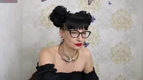 Snapshot of favorite_angel chatting on May 29, 7:56 pm favorite_angel online show from May 29, 7:56 pm