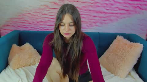 Faye online show from November 12, 1:28 am