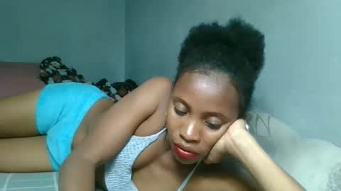 Snapshot of fayence09 chatting on September 25, 6:50 am fayence09 online show from September 25, 6:50 am