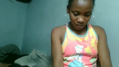 Snapshot of fayence09 chatting on September 29, 8:13 pm fayence09 online show from September 29, 8:13 pm