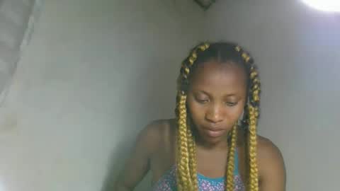Snapshot of fayence09 chatting on October 2, 2:35 pm fayence09 online show from October 2, 2:35 pm