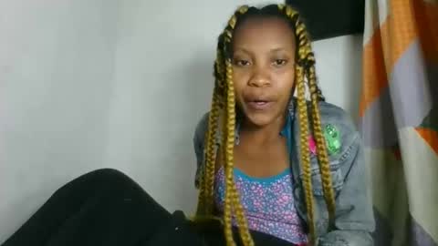 Snapshot of fayence09 chatting on October 3, 2:41 am fayence09 online show from October 3, 2:41 am