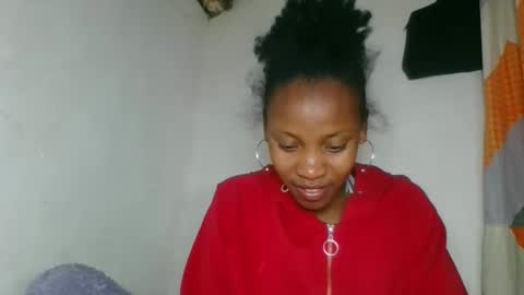Snapshot of fayence09 chatting on October 6, 10:02 am fayence09 online show from October 6, 10:02 am