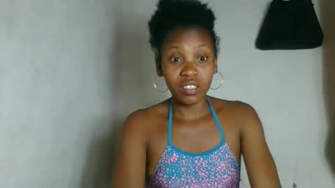 Snapshot of fayence09 chatting on October 13, 11:54 am fayence09 online show from October 13, 11:54 am