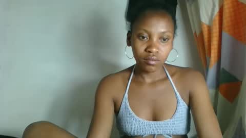 Snapshot of fayence09 chatting on October 14, 12:06 pm fayence09 online show from October 14, 12:06 pm