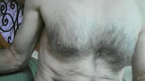 Snapshot of feardubh chatting on October 15, 12:38 pm feardubh online show from October 15, 12:38 pm