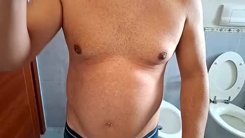 Snapshot of fede2985 chatting on December 4, 11:19 am Fede online show from December 4, 11:19 am