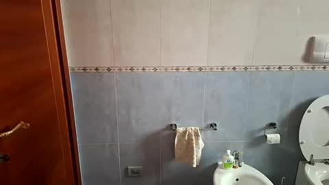 Snapshot of fede2985 chatting on February 2, 2:45 pm Fede online show from February 2, 2:45 pm