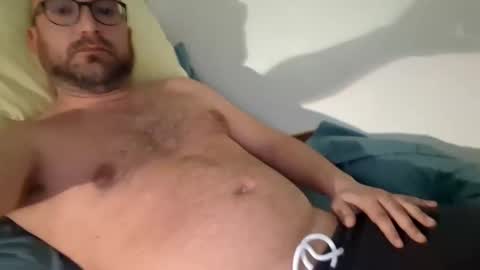 Snapshot of fede2985 chatting on February 23, 3:29 pm Fede online show from February 23, 3:29 pm