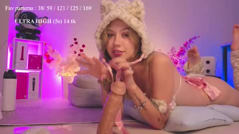 Snapshot of feelbetterwithme chatting on October 13, 4:01 am Princess Kate HOT ANAL VID ON FANSLY Help me reach 100 likes online show from October 13, 4:01 am