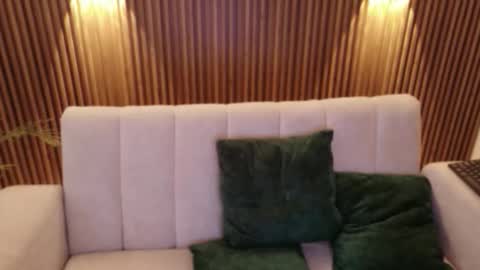 Feelena online show from November 7, 6:41 pm