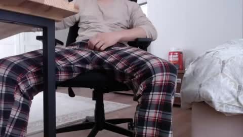 feetishoney online show from May 2, 7:57 am