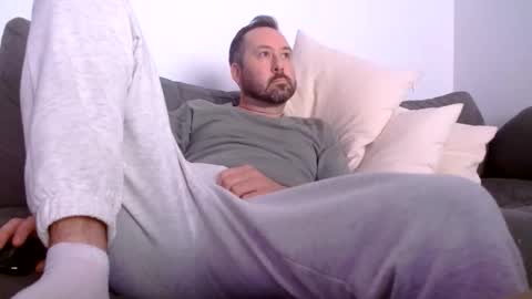 feetnc0ck69 online show from May 28, 3:04 am