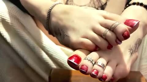 Snapshot of feetqueen chatting on July 20, 12:18 pm carla online show from July 20, 12:18 pm